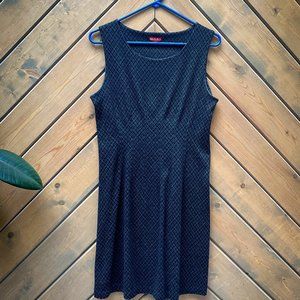 Super cute dress for fall and winter! Soft knit, size M